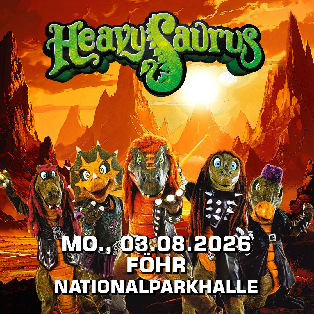 Heavysaurus Konzert in Wyk auf Föhr, Nationalparkhalle, Live-Event, mit Fans und Bühne, in der Nähe des Meeres.