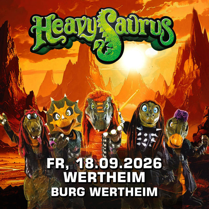 Heavysaurus Konzert in Wertheim, Burg Wertheim, Veranstaltung mit Fans und Live-Musik, detailreiches Bild vom Event.